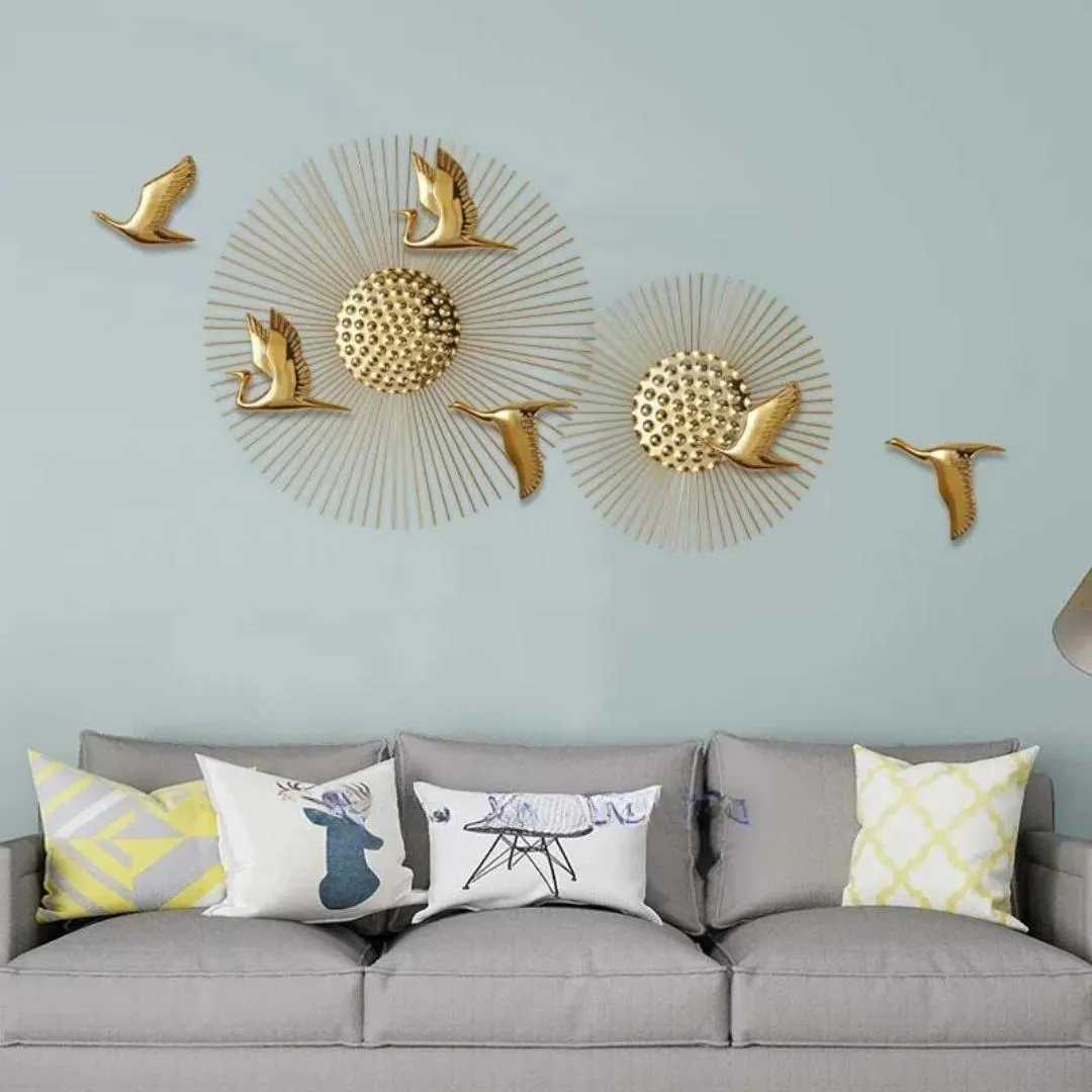 Elegant-Decorative-Hanging-Wall-Sculpture-Design